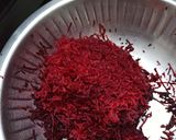 A picture of step 1 of Beetroot and cashew ladoos.
