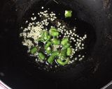 A picture of step 2 of Plain Semiya Upma / Vermicelli Upma.