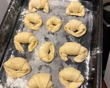 Foto del paso 9 de la receta: Medialunas de manteca