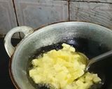 Foto langkah ke 1 dari resep Sambal goreng kentang krecek telur puyuh.