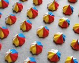 Gambar langkah 6 resipi Meringue Kisses.