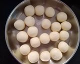 A picture of step 3 of Gulab jamun.