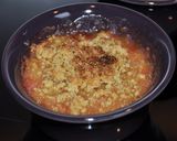 Une image de l'étape 3 de Crumble fraises rhubarbe (IG bas).