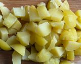 Hình bước làm 1 của món Salad Piémontaise