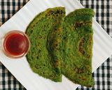A picture of step 4 of Spinach Rava Dosa.