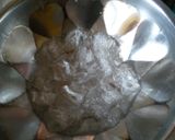 A picture of step 1 of Tiranga Pudding.
