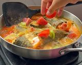 Foto langkah ke 4 dari resep Gulai ikan kemangi.