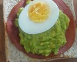 Foto langkah ke 3 dari resep Avocado Toast.