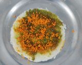 A picture of step 4 of Ulta Vada pav.