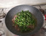 Foto del passaggio 3 della ricetta Ciambellone agli asparagi