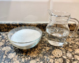 Foto del paso 1 de la receta: Postre cremoso con plátano caramelizado