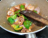 A picture of step 5 of Dry Schezwan Paneer.