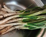 Foto del paso 2 de la receta: Calçots a la plancha con guarnición de carne