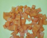 Hình bước làm 1 của món Salad Nga - Russian Salad
