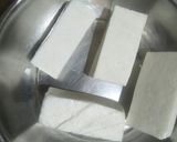 A picture of step 1 of Schezwan paneer lollypop sticks.