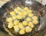 A picture of step 3 of Dahi Bhalle 🔥🔥.