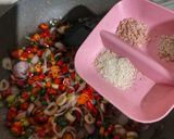 Foto langkah ke 3 dari resep Tempe Goreng Sambal Matah.