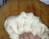 A picture of step 2 of Pull apart cheesy pav.
