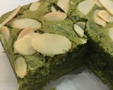 Foto langkah ke 7 dari resep Almond Matcha Brownies.