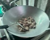 รูปขั้นตอนการทำที่ 3 ของ หมูทอดกระเทียมพริกไทย