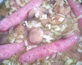 Foto del paso 2 de la receta: Salchichas de pollo con champiñones