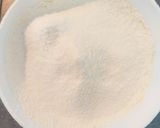 Une image de l'étape 2 de Gâteau à la crème et aux fruits de saison.