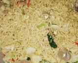 Foto langkah ke 4 dari resep Mie tomat bakso 🍅.