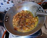 A picture of step 8 of Prawn pickle.