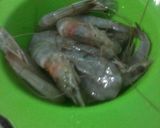 Foto del paso 1 de la receta: Camarones en crema de leche