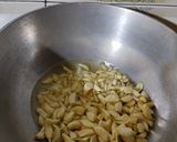 लहसुन का स्वादिष्ट अचार (lehsun ka swadist achar recipe in Hindi) रेसिपी चरण 2 फोटो