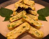A picture of step 7 of Scallion Egg Roll Omelet.