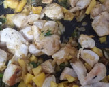 Foto del paso 4 de la receta: 🍗Pollo al melocotón con Ras el Hanout🍑