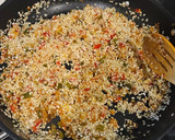 Foto del paso 3 de la receta: Arroz meloso de gambitas, calamares y pescadito