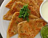 ચીઝ ઓનિયન પરોઠા (Cheese Onion Paratha Recipe In Gujarati) રેસીપી સ્ટેપ4ફોટો