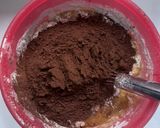 Foto langkah ke 3 dari resep Brownies Pisang Keju (Takaran sendok Tanpa Mikser).
