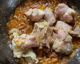 A picture of step 5 of Gosht Qorma.