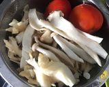 Hình bước làm 1 của món Bún/Miến nấm và mọc