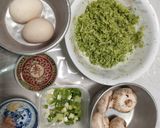 Foto langkah ke 1 dari resep Telur Kukus dengan Brokoli Parut.