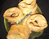 A picture of step 1 of Cryspy round crackers.