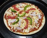 વેજ પીઝા (Veg. Pizza Recipe In Gujarati) રેસીપી સ્ટેપ3ફોટો