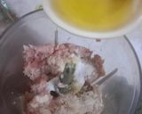 Foto langkah ke 4 dari resep Enoki chicken roll.