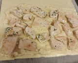 Foto del paso 4 de la receta: Empanada de pollo, queso y bechamell