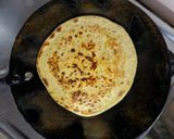 A picture of step 3 of Cheeni (Sugar) ka paratha.