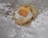 Foto langkah ke 1 dari resep Telur ceplok saus teriyaki.