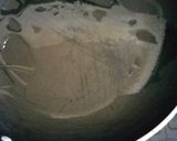 A picture of step 2 of Maggi uttapam.