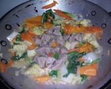 Foto langkah ke 15 dari resep Capcay Kering Telur Bakso.