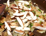 Foto del paso 8 de la receta: Jaiba Azul Chili Crab Thai Style en salsa cremosa de huevo