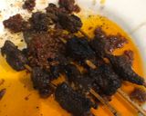 Foto langkah ke 3 dari resep Sate Sapi Rica Bakar.