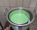 Foto langkah ke 4 dari resep Mochi Pandan Isi Kacang.