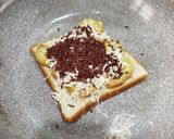 Foto langkah ke 3 dari resep Roti Panggang Coklat Pisang Keju.